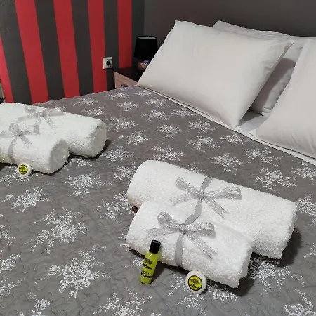 Silver Pearl Potamós