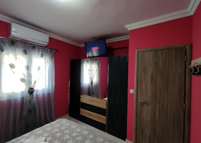 Silver Pearl Potamós